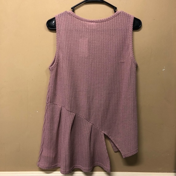 Suzanne Betro simple Pink Sleeveless Waffle Knit Top Asymmetrical Hem Size S NWT - Picture 2 of 5